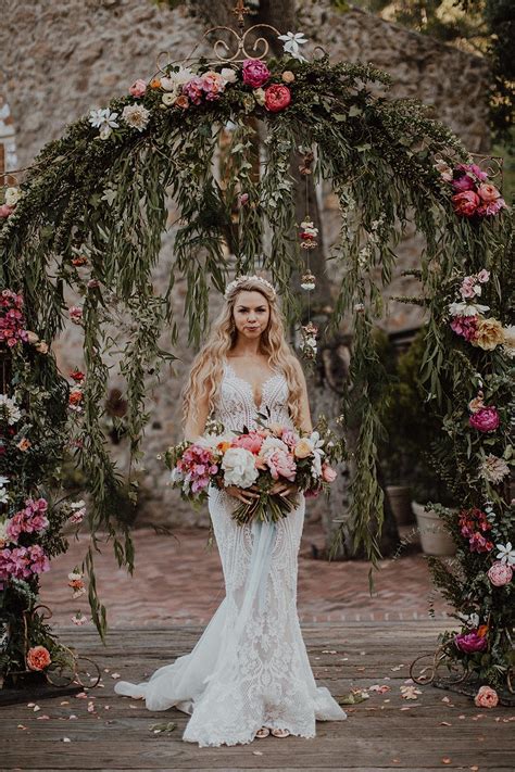 A Malibu Wedding with Blue Glass + Marble Details ⋆ Ruffled