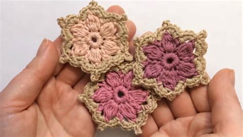 Easy Crochet Flower Tutorial