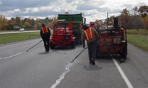 Does Your Asphalt Crack Sealing In Toronto Need Repairs?