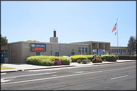 /SchoolSiteImages/Crown_Point_Front_Apr_2017.jpg