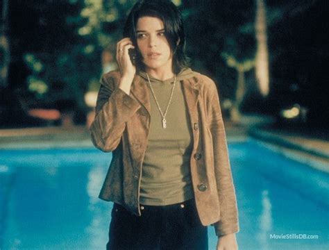 Scream 3 publicity still of Neve Campbell | Scream 3, Neve campbell, Scream