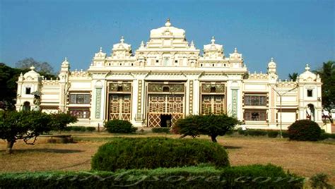 Jaganmohan Palace Art Gallery And Auditorium - Temples Vibhaga