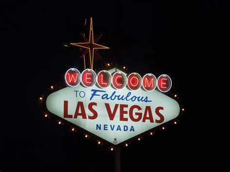 File:Las Vegas Sign at Night.JPG