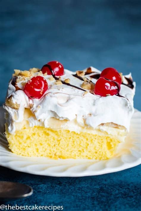 Banana Split Cake Recipe {Easy Fruit Cake for Summer Picnics}