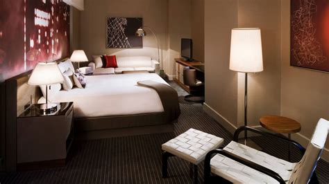 Large Suites with Midtown Manhattan Views | Grand Hyatt New York