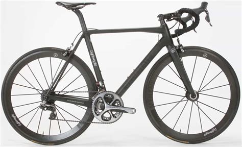 Road Bike Action | BIKE TEST: Lightweight Urgestalt