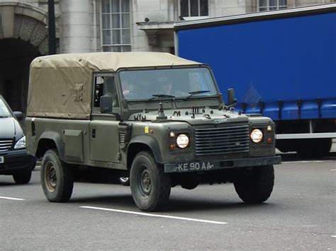 Military Wolf | British Military Land Rover Defender 110 Wol ...