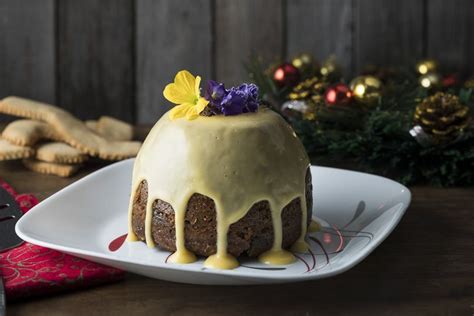 Christmas Pudding with Brandy Custard - Australian FlavoursAustralian ...