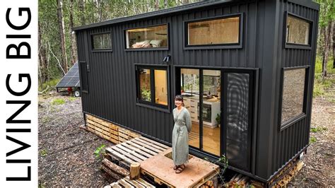 Luxury Meets Simplicity in this Incredible Queensland Forest Tiny House - YouTube