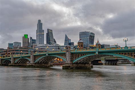 Southwark Bridge | SkyriseCities