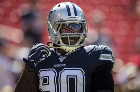 Dallas Cowboys: DeMarcus Lawrence is standing up and standing out