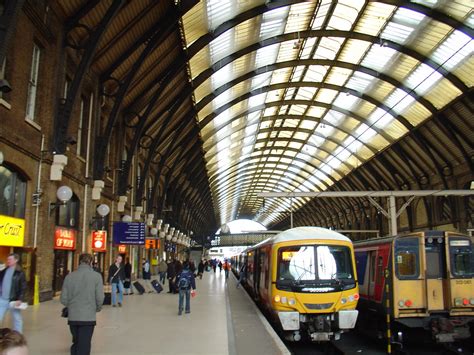 Great London Buildings - King's Cross Railway Station - Londontopia