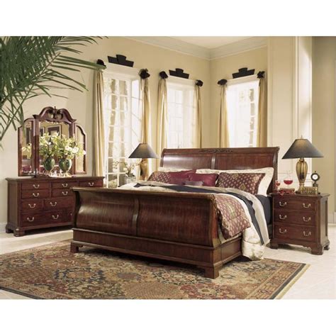 791-304 American Drew Furniture Cherry Grove Queen Sleigh Bed