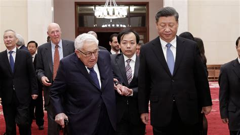 Kissinger Meets Top Officials in China and Gets a Warm Greeting - The New York Times