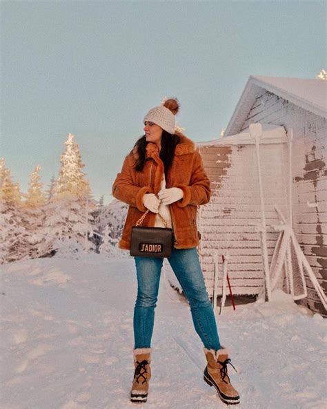 Winter Style | Ski trip outfit, Winter vacation outfits, Ski resort outfit