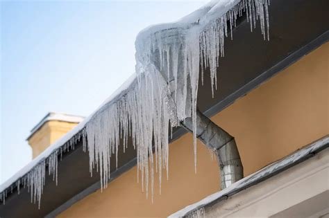 Can Cold Impact Your Roof? | Findlay Roofing