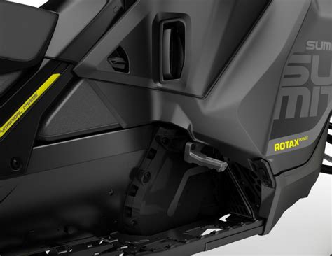 Ski-Doo Releases Accessories for Gen4 - MaxSled.com Snowmobile Magazine