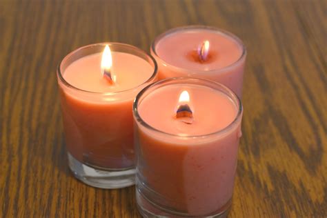 How to Make a Wood-Wick Candle by Yourself | eHow | Wood wick candles, Homemade candles, Candle ...