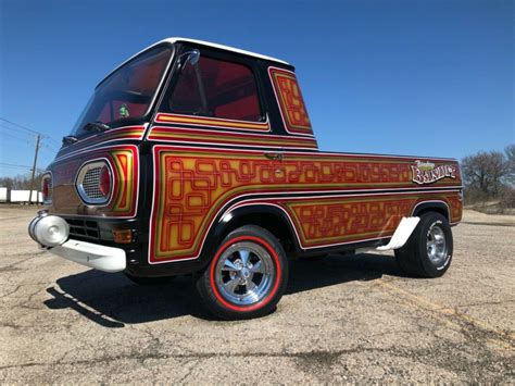 Retro Cool: 1962 Ford Econoline Custom | Barn Finds