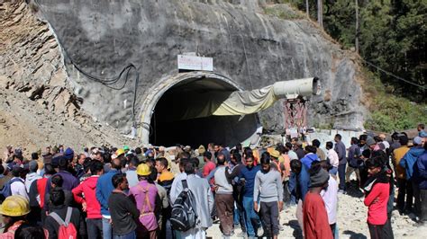 Uttarkashi: Rescue team enters collapsed Uttarakhand tunnel, ambulances wait outside – India TV