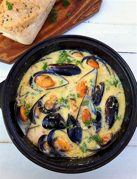 Creamy, garlic-butter Lemon Mussels ~ One of the most delicious ...