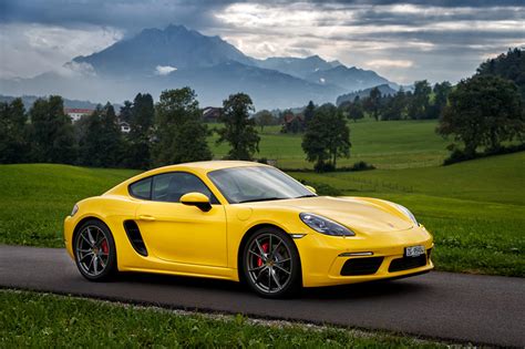 Desktop Wallpapers Porsche 2016 718 Cayman S Worldwide Yellow auto