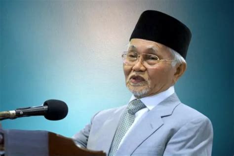 Taib Mahmud Net Worth 2024: How much is the Ex-Sarawak chief minister ...