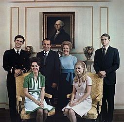 Richard Nixon - Wikipedia