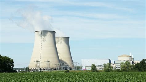 10 Reasons to Oppose Nuclear Energy | Green America