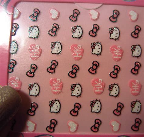 Ida Pie: Hello Kitty Nail Stickers