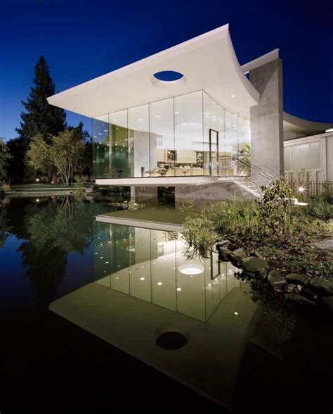 Stunning Modern Glass Houses That Beling in the Storybooks