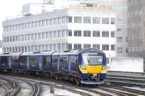 Southeastern's City Beam train arrivals on hold as new SWR stock delayed - Murky Depths