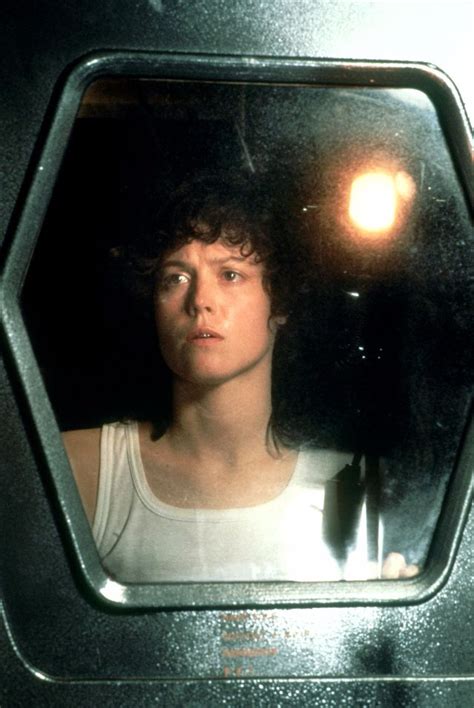 44 Amazing Color Photos of Behind the Scenes From the Set of 'Alien' (1979) ~ vintage everyday