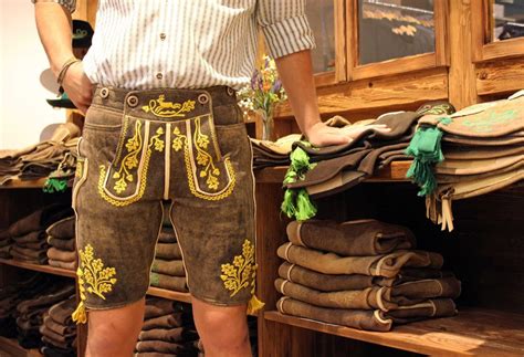 The Splendor of Traditional Bavarian Clothing | Bayerische Alpen™