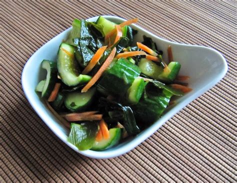 Japanese Cucumber Pickles with Wakame ( | Easy meals, Food, Japanese cucumber