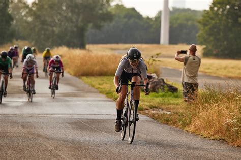 What it really takes for more women in cycling races - Unicorn Cycling