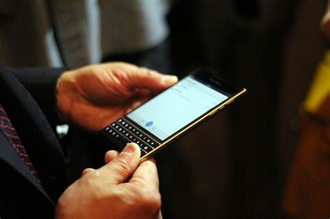 New images show off the contextual portion of the BlackBerry Passport keyboard | CrackBerry