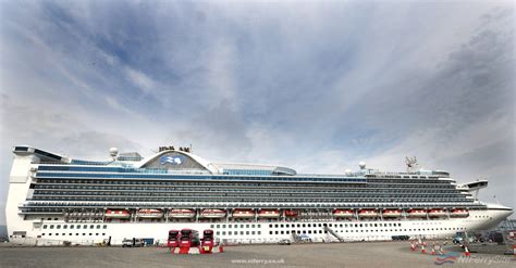 Belfast Cruises to Tourism High as Ship Visits Hit New Record