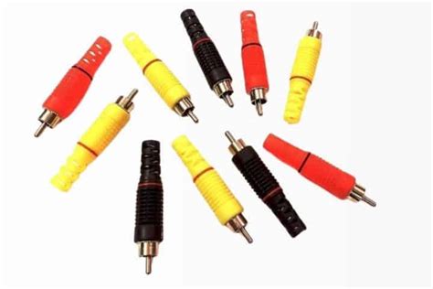 Learn About Types of Car Speaker Connectors Before You Buy