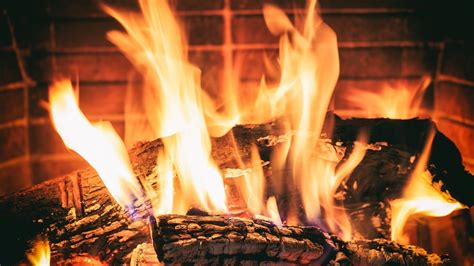 Help Me Sleep Relaxing Fireplace with Crackling Sounds - YouTube