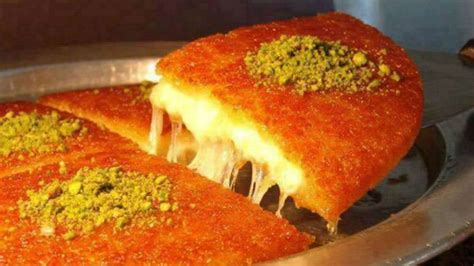 Pizza Hut Israel re-makes knafeh, sparks Palestinian mockery