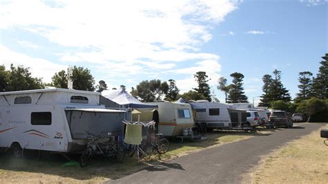 Generations of Warrnambool locals camp in town's caravan park for their annual 'holiday without ...