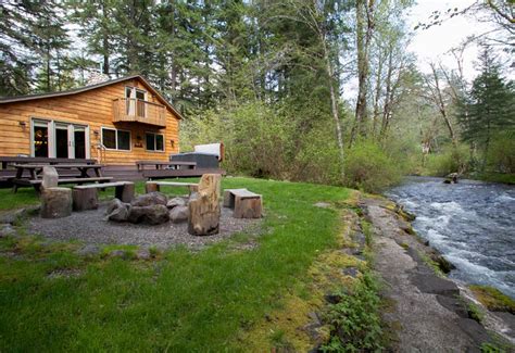 Mount Rainier Cabins - Luxury Cabin Rentals by Three Bears Cabins