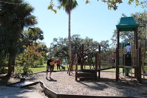 Manatee Park in Fort Myers is a Great Place to See Manatees | Must Do ...