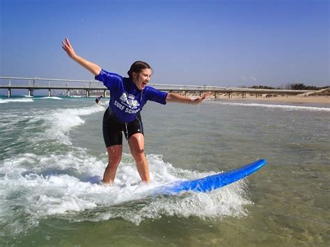 1st WAVE SURFING - MAIN BEACH: LEARN TO SURF GOLD COAST