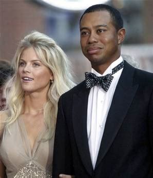 Tiger Woods: Car Trouble in Paradise? | Celebrity Digs HQ