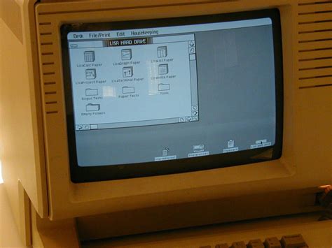 Apple's Ultra Rare Computer Lisa 1 Still Works And Is Being