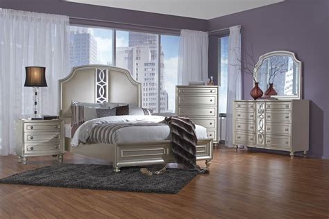 Colleen 5-Piece Queen Bedroom Set at Gardner-White