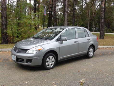 2009 Nissan Versa FE+ 1.8 SL - 4dr Hatchback CVT auto