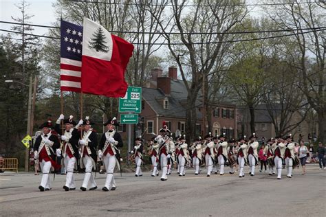 Lexington Patriots Day Parade | Middlesex County Volunteers Fifes & Drums